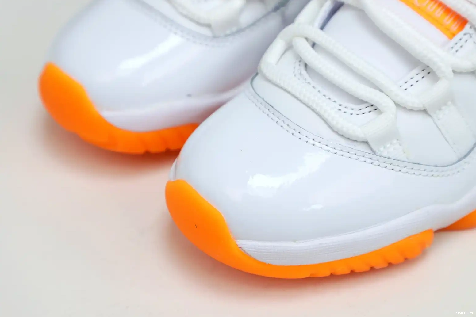 LOW CITRUS' RETRO Kimikick JORDAN 'BRIGHT AIR WMNS 11 0403